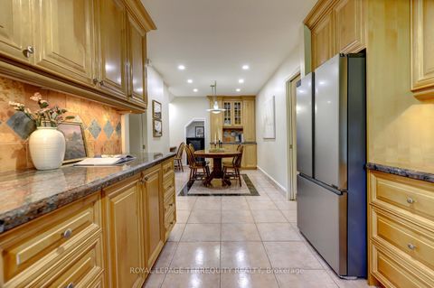 Photo 12 at 27 Shadwick Drive, Richview, Toronto