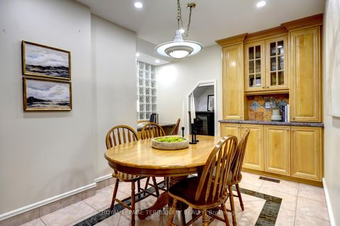 Photo 13 at 27 Shadwick Drive, Richview, Toronto