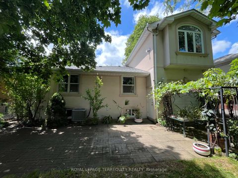 Photo 33 at 27 Shadwick Drive, Richview, Toronto