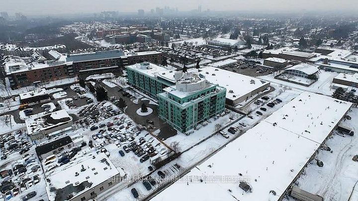 Photo 24 at 409 - 60 Fairfax Crescent, Birchmount, Toronto