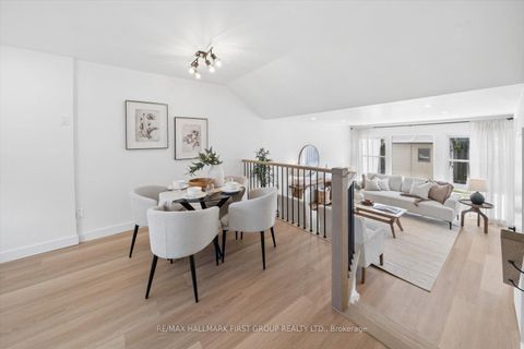 Photo 2 at 128 - 30 Venetian Crescent, Jane Heights, Toronto