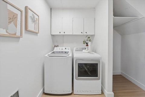 Photo 10 at 128 - 30 Venetian Crescent, Jane Heights, Toronto