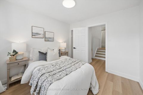 Photo 15 at 128 - 30 Venetian Crescent, Jane Heights, Toronto
