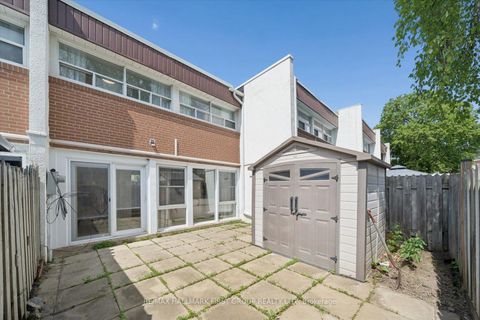 Photo 21 at 128 - 30 Venetian Crescent, Jane Heights, Toronto