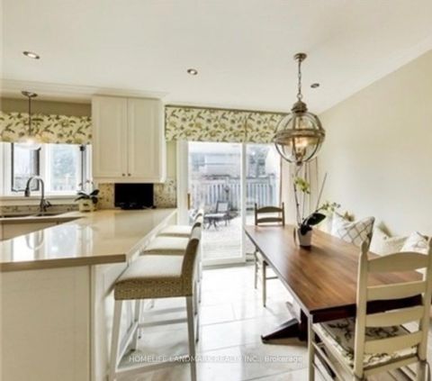 Photo 5 at 15 Tofino Crescent, Don Mills, Toronto