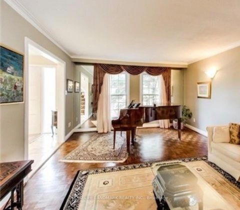 Photo 6 at 15 Tofino Crescent, Don Mills, Toronto