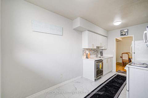 Photo 11 at PH07 - 20 Gilder Drive E, Eglinton East, Toronto