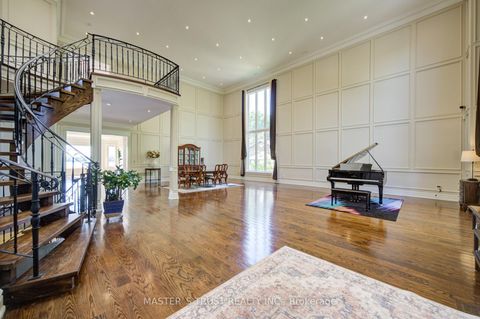 Photo 2 at 727 Sunset Beach Road, Oak Ridges Lake Wilcox, Richmond Hill