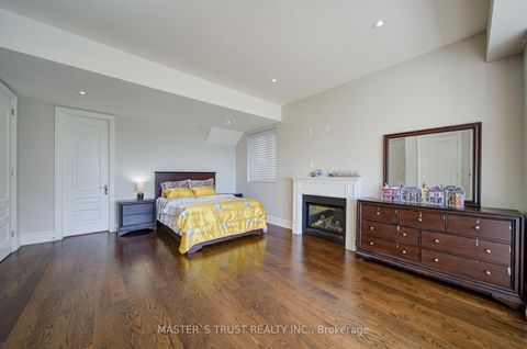 Photo 13 at 727 Sunset Beach Road, Oak Ridges Lake Wilcox, Richmond Hill