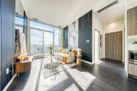 Photo 1 at PH4106 - 95 McMahon Drive, Bayview Village, Toronto