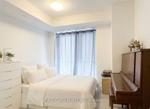 Photo 3 at 1405 - 200 Bloor Street W, Annex, Toronto