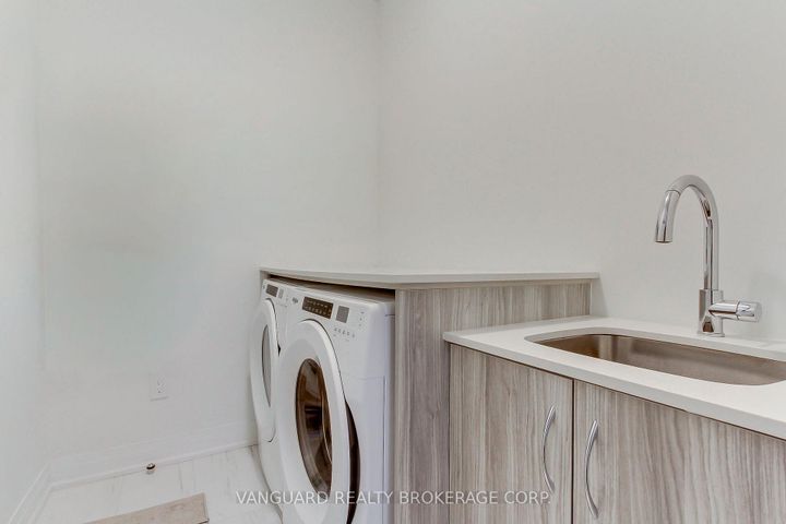 Photo 7 at 950 Isaac Phillips Way, Summerhill Estates, Newmarket