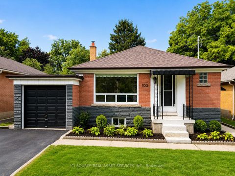 Photo 1 at 100 Ballacaine Drive, Queensway, Toronto