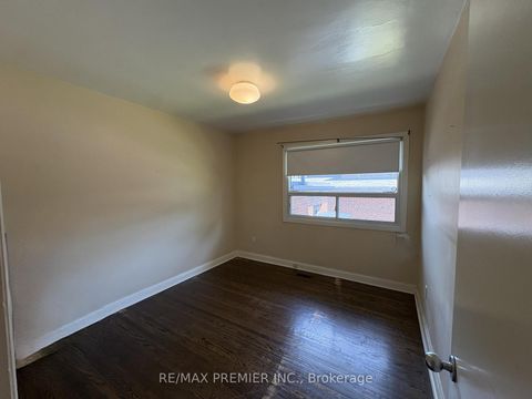 Photo 12 at 2979 Weston Road, Pelmo Park W5, Toronto
