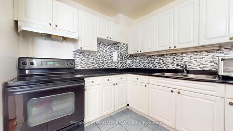 Photo 16 at 208 - 715 Don Mills Road, Flemingdon Park, Toronto