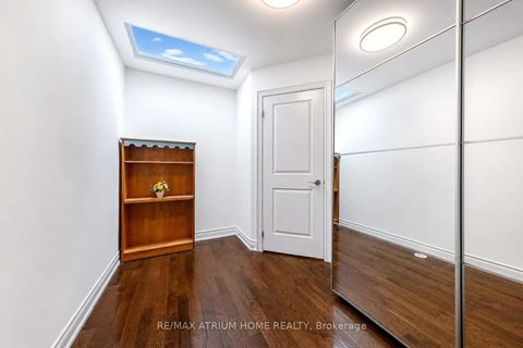 Photo 20 at 6 - 20 Hargrave Lane, York Mills, Toronto