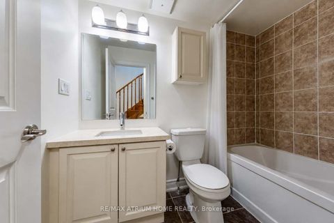 Photo 23 at 6 - 20 Hargrave Lane, York Mills, Toronto