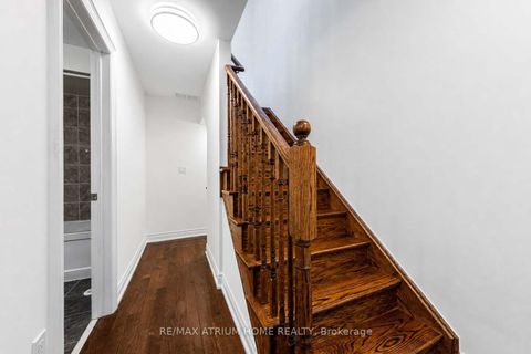 Photo 24 at 6 - 20 Hargrave Lane, York Mills, Toronto