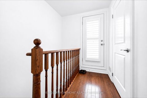 Photo 25 at 6 - 20 Hargrave Lane, York Mills, Toronto