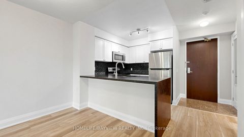 Photo 5 at 1015 - 18 Parkview Avenue, Willowdale East, Toronto