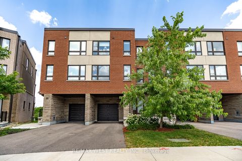 Photo 2 at 57 Woodstream Drive, Clairville, Toronto