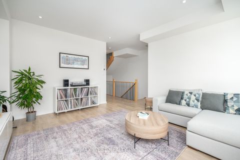 Photo 8 at 57 Woodstream Drive, Clairville, Toronto