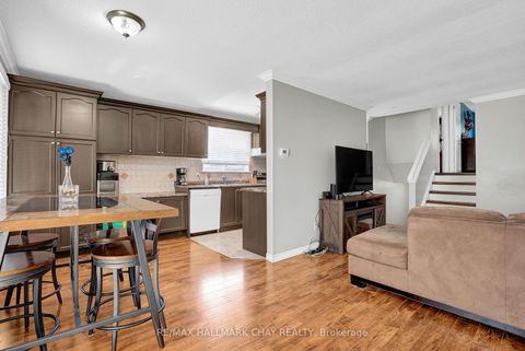 Photo 5 at 16 Austen Lane, Letitia Heights, Barrie
