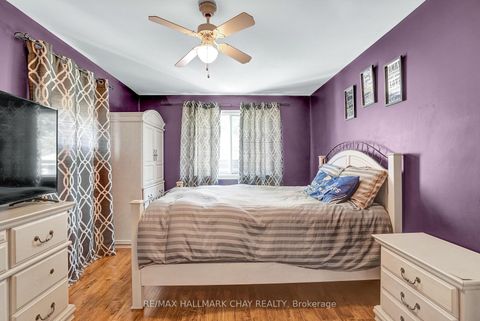 Photo 11 at 16 Austen Lane, Letitia Heights, Barrie