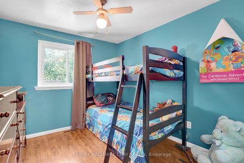 Photo 13 at 16 Austen Lane, Letitia Heights, Barrie