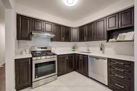 Photo 5 at 4 Sand Fern Way, Don Valley Village, Toronto