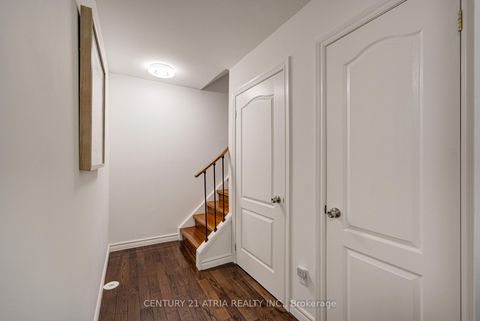 Photo 8 at 4 Sand Fern Way, Don Valley Village, Toronto