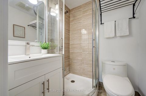 Photo 14 at 4 Sand Fern Way, Don Valley Village, Toronto