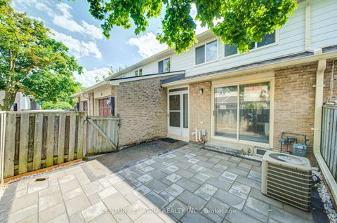 Photo 19 at 4 Sand Fern Way, Don Valley Village, Toronto
