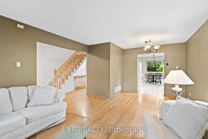 Photo 5 at 25 Lilac Avenue, Willowbrook, Markham