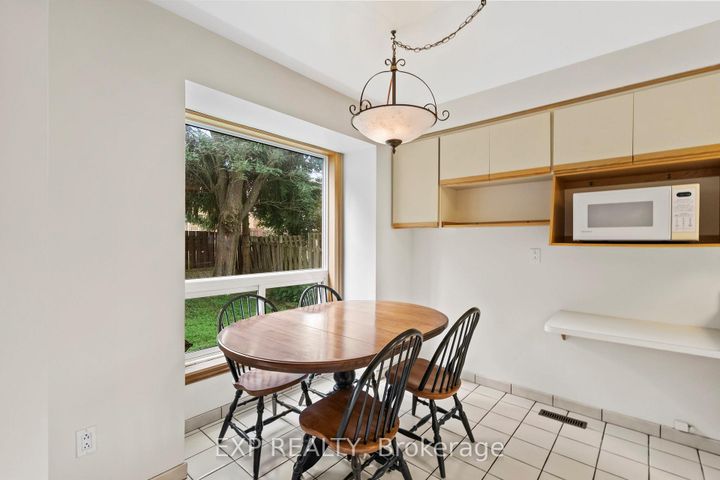 Photo 13 at 25 Lilac Avenue, Willowbrook, Markham