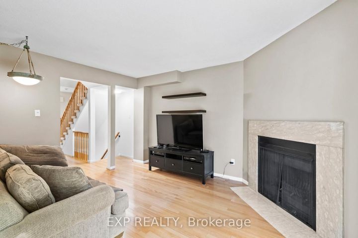 Photo 15 at 25 Lilac Avenue, Willowbrook, Markham