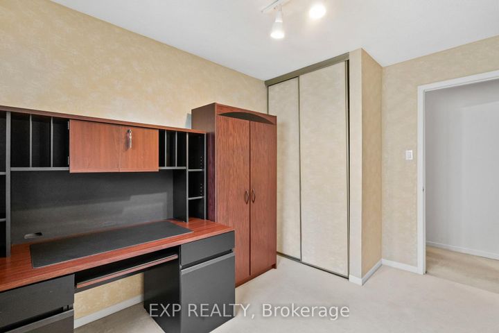 Photo 18 at 25 Lilac Avenue, Willowbrook, Markham