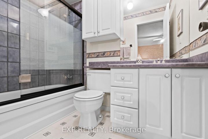 Photo 23 at 25 Lilac Avenue, Willowbrook, Markham