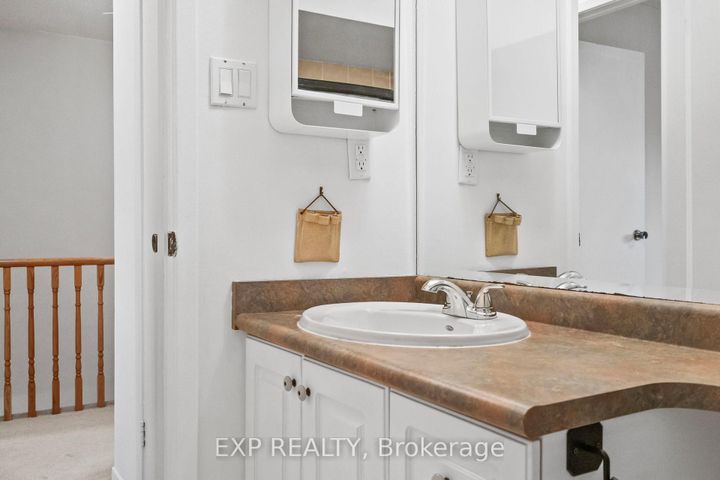 Photo 26 at 25 Lilac Avenue, Willowbrook, Markham