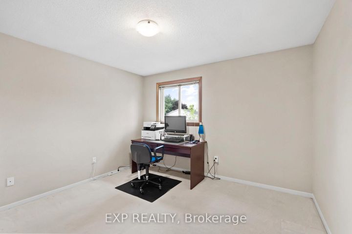 Photo 27 at 25 Lilac Avenue, Willowbrook, Markham