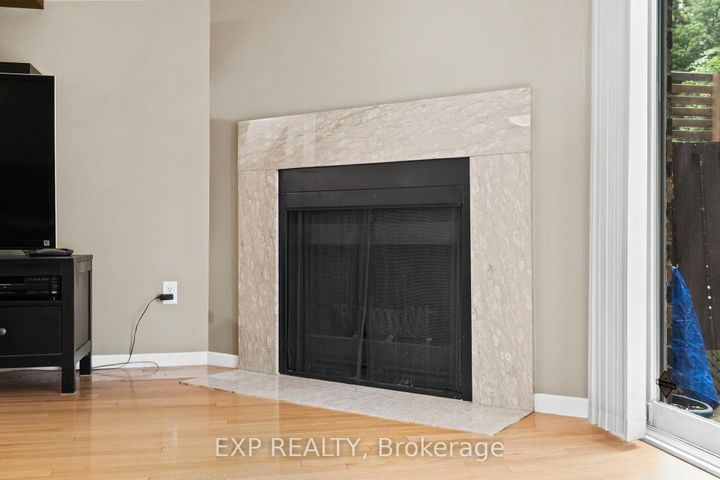 Photo 37 at 25 Lilac Avenue, Willowbrook, Markham