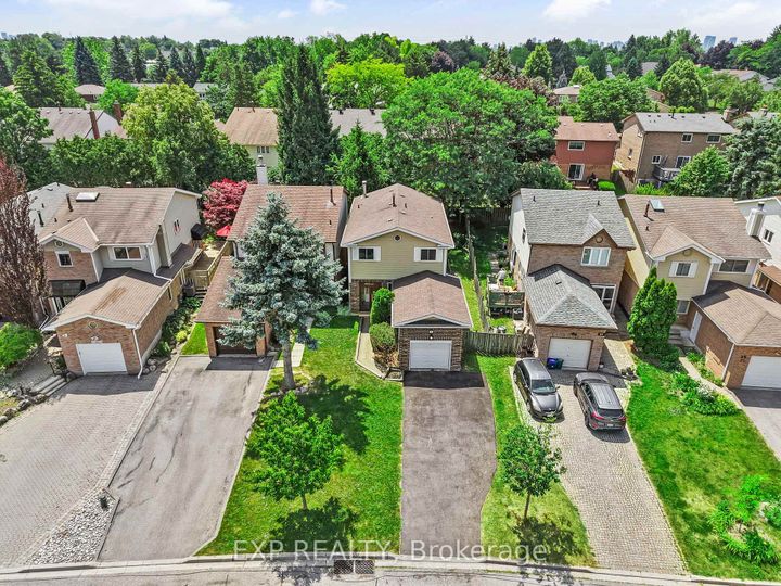 Photo 44 at 25 Lilac Avenue, Willowbrook, Markham