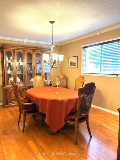 Photo 7 at 816 Hollander Road, College Manor, Newmarket