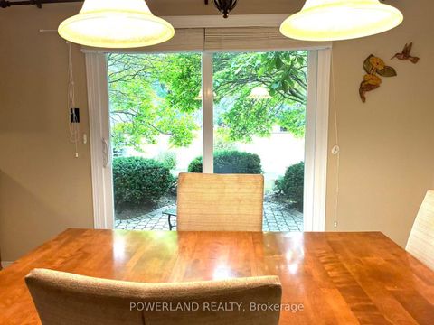 Photo 16 at 816 Hollander Road, College Manor, Newmarket