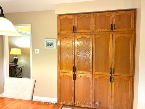 Photo 17 at 816 Hollander Road, College Manor, Newmarket