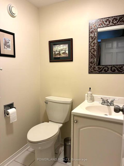 Photo 18 at 816 Hollander Road, College Manor, Newmarket