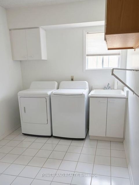 Photo 19 at 816 Hollander Road, College Manor, Newmarket