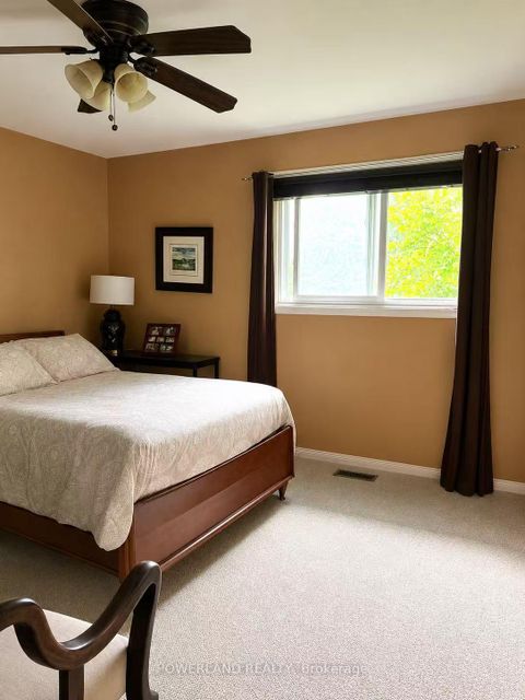 Photo 24 at 816 Hollander Road, College Manor, Newmarket
