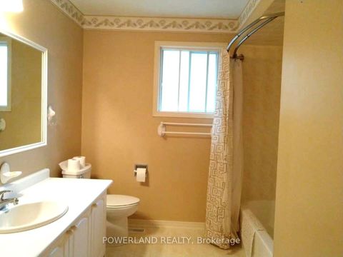 Photo 26 at 816 Hollander Road, College Manor, Newmarket