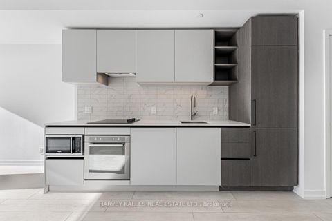 Photo 4 at 1711 - 55 Mercer Street, Waterfront Communities C1, Toronto
